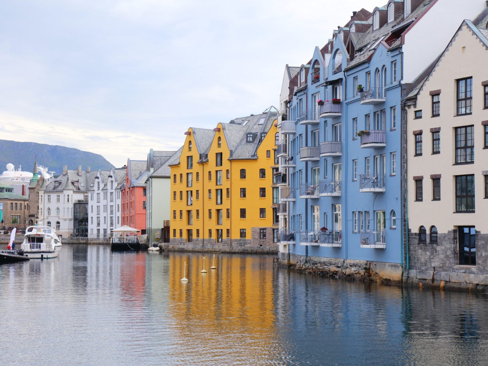 Alesund,City,,Norway.,Downtown,Alesund,Art,Nouveau,Architecture.
