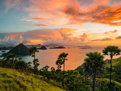 Beautiful,Sunset,From,Sylvia,Hill,On,Labuan,Bajo