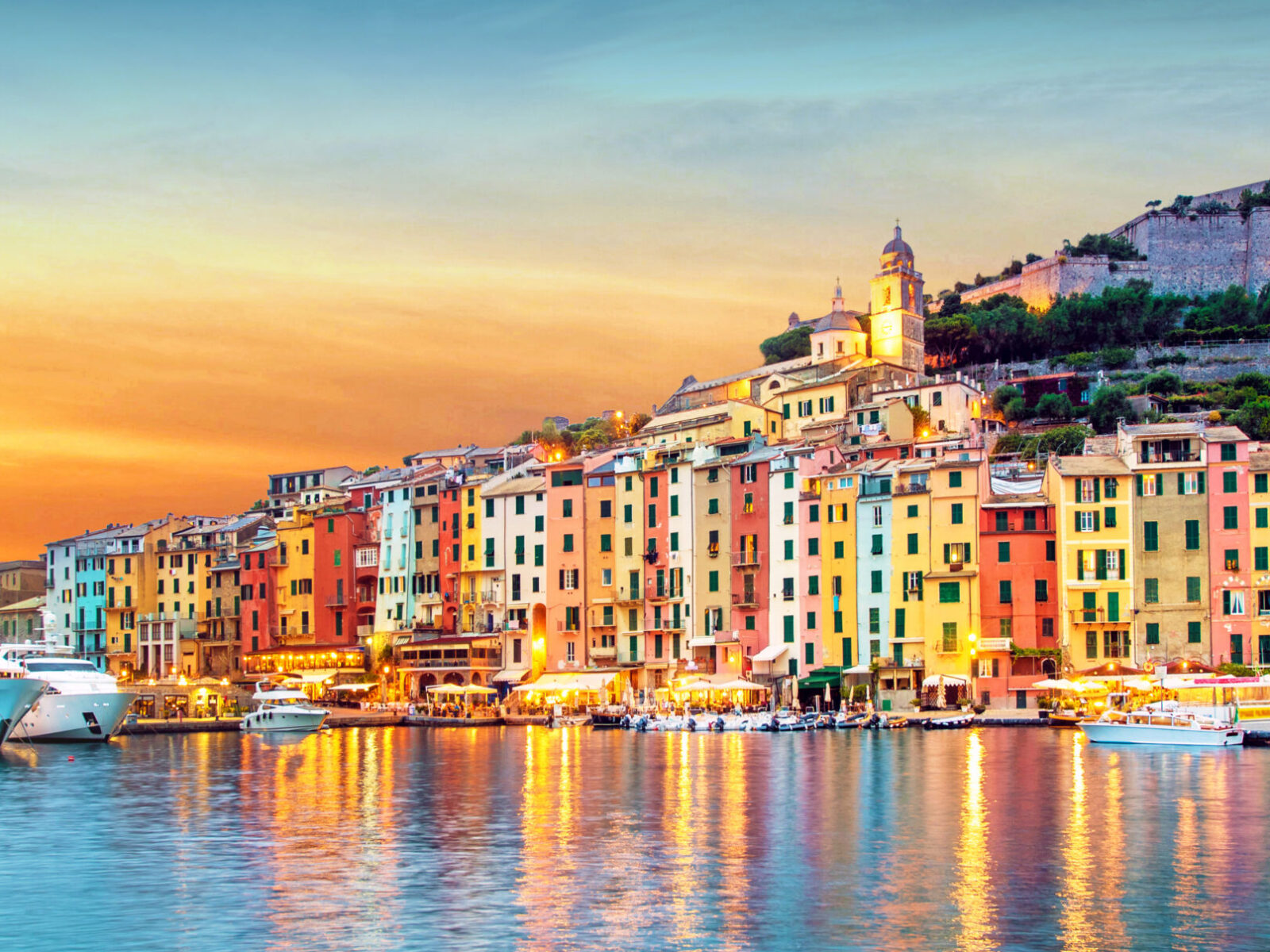 Mystic,Landscape,Of,The,Harbor,With,Colorful,Houses,And,The