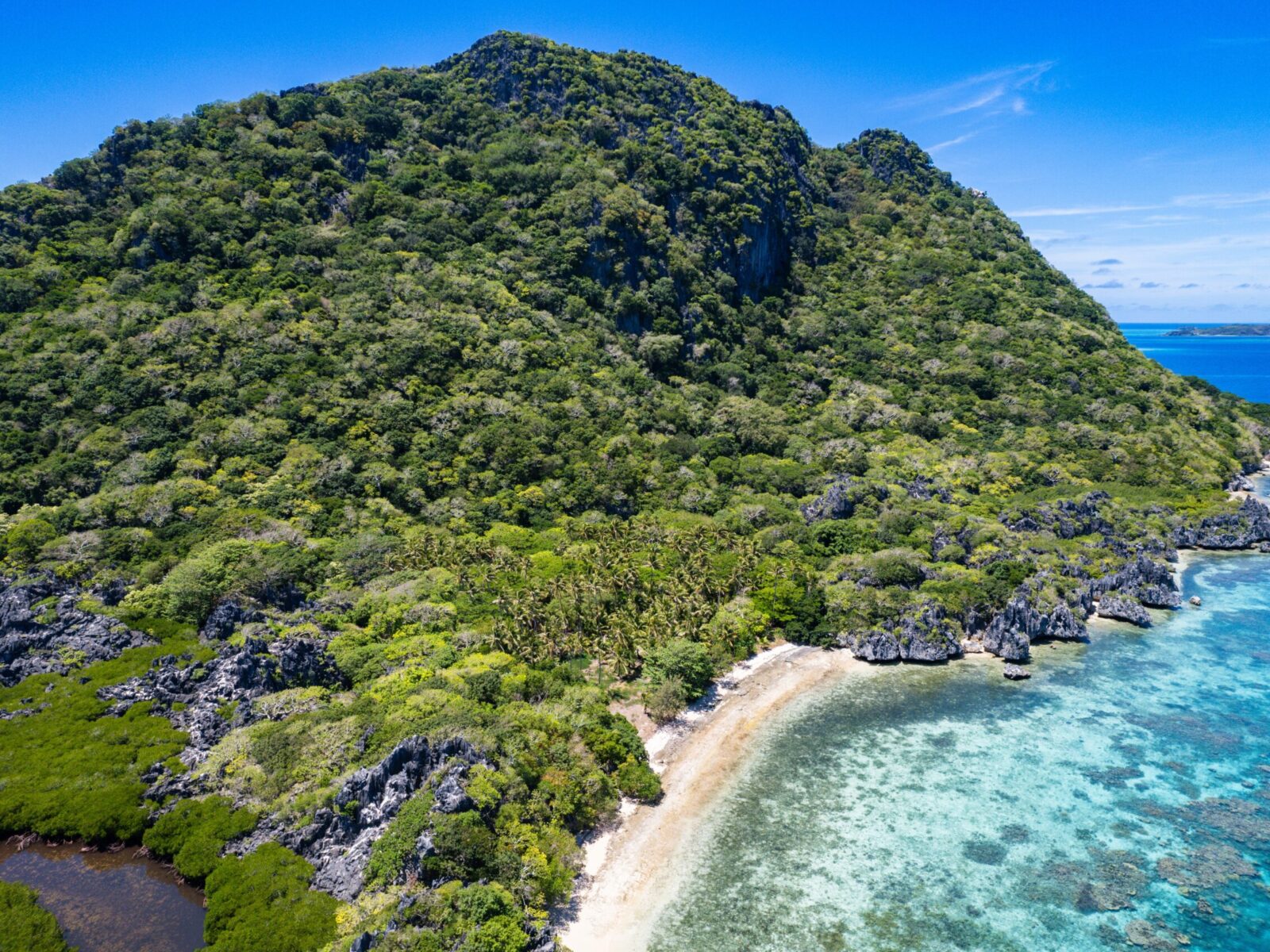 Aerial,View,Of,The,Sawa-i-lau,Caves,In,The,Yasawa,Islands,