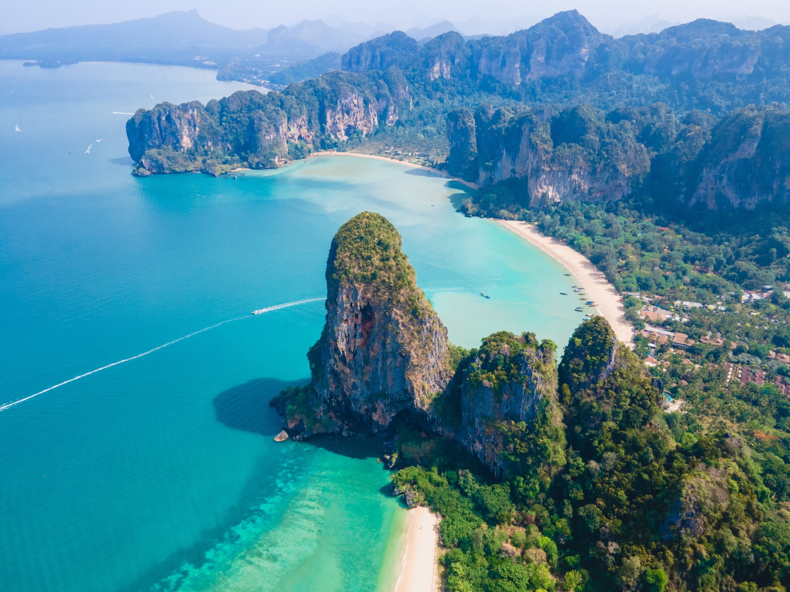 Railay,Beach,Krabi,Thailand,,The,Tropical,Beach,Of,Railay,Krabi,